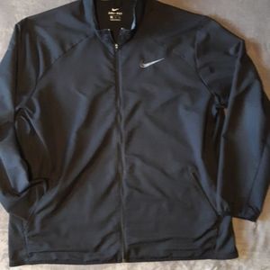 Nike Dry-Fit Windbreaker Jacket